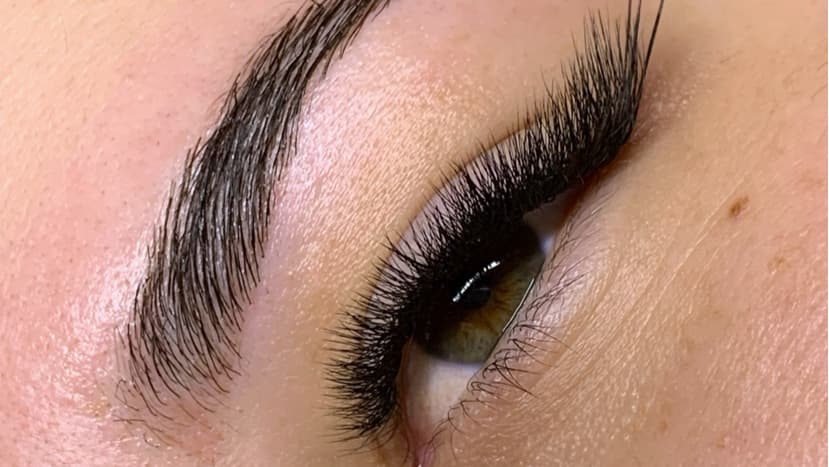 Denise Santos | Lashes & brows